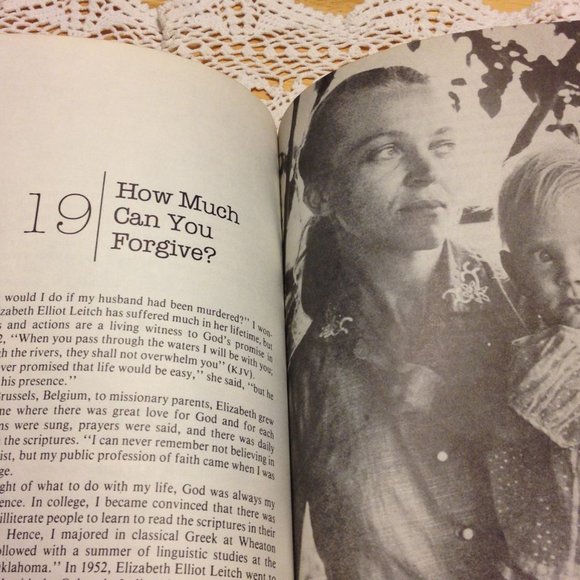 3 for $10 book sale! Vintage Christian Testimony - 1979 Signed Nell Mohney - Picture 3 of 8